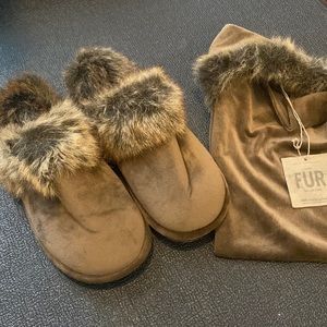 Restoration hardware slippers size large-X-Large